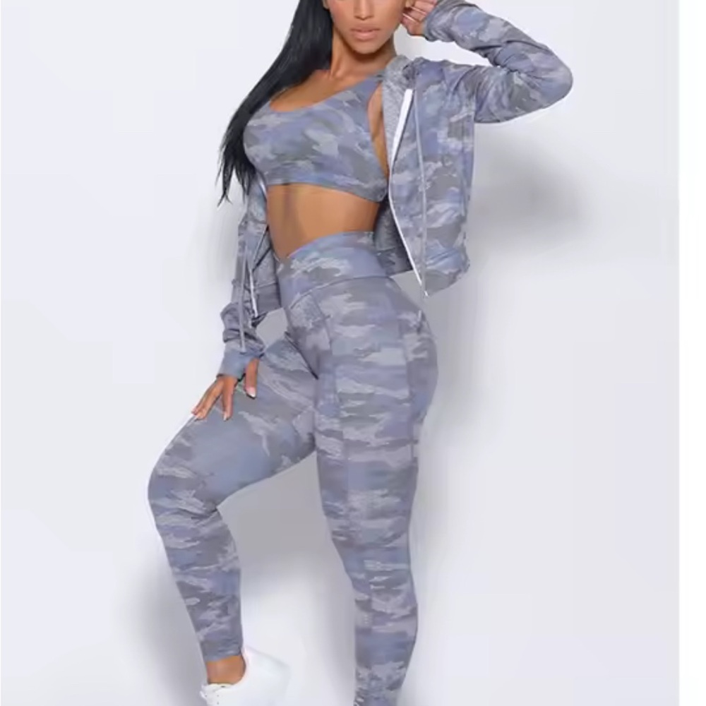 BOMBSHELL SPORTSWEAR SET